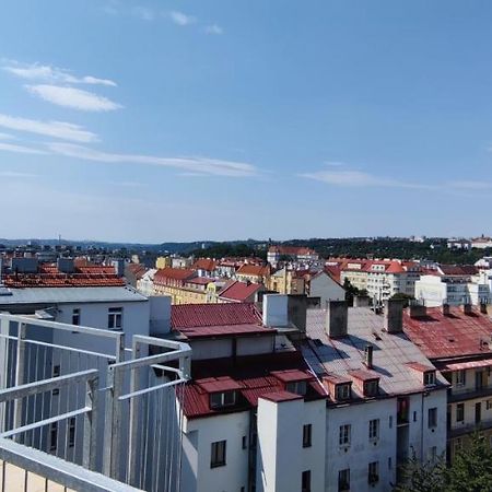 פראג Penthouse # 81 With Panoramic City View In Elite Rezidence With Free Parking מראה חיצוני תמונה
