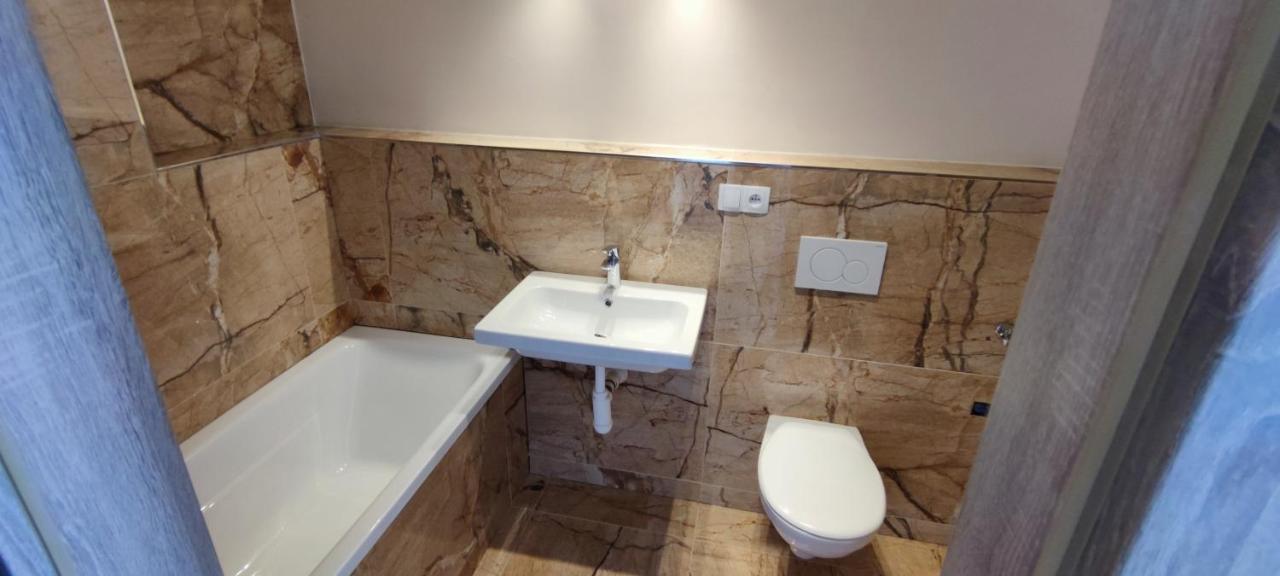 פראג Penthouse # 81 With Panoramic City View In Elite Rezidence With Free Parking מראה חיצוני תמונה