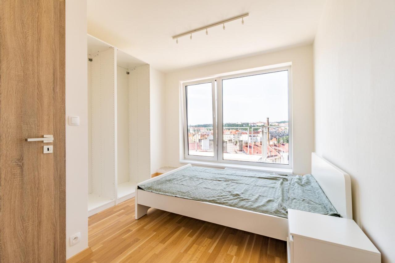 פראג Penthouse # 81 With Panoramic City View In Elite Rezidence With Free Parking מראה חיצוני תמונה