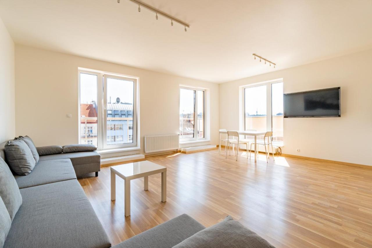 פראג Penthouse # 81 With Panoramic City View In Elite Rezidence With Free Parking מראה חיצוני תמונה