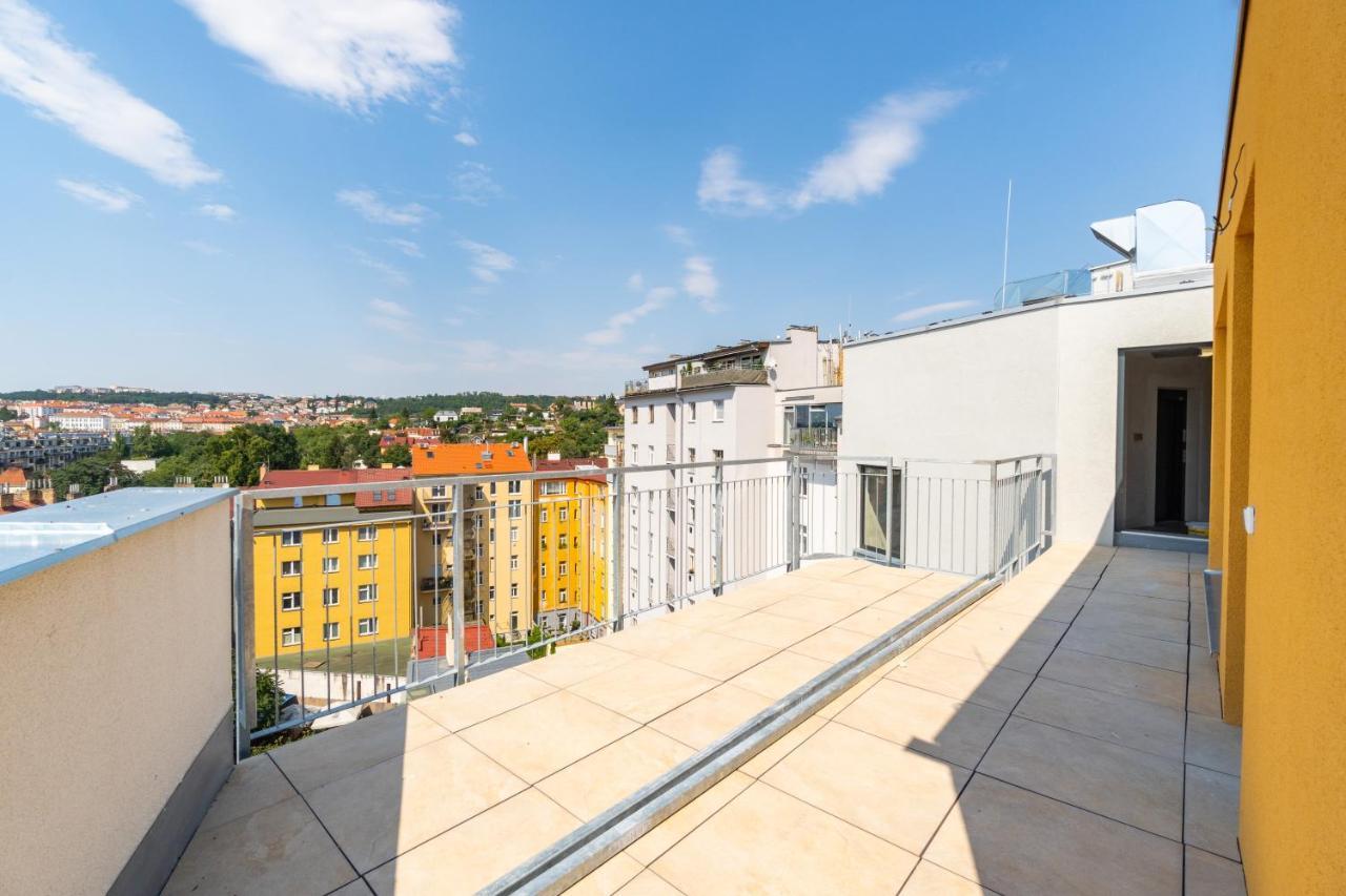 פראג Penthouse # 81 With Panoramic City View In Elite Rezidence With Free Parking מראה חיצוני תמונה