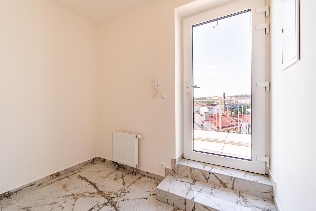 פראג Penthouse # 81 With Panoramic City View In Elite Rezidence With Free Parking מראה חיצוני תמונה